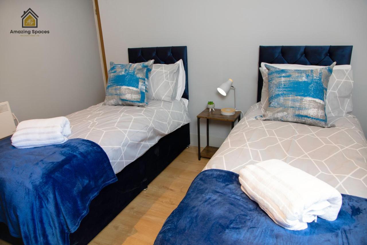 City Centre 2 Bed Flat Sleeps 3 For Work And Leisure With Free Wifi By Amazing Spaces Relocations Ltd Warrington Kültér fotó